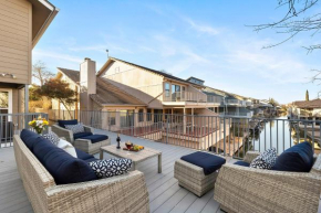 Luxury on Lake LBJ with Hot Tub Firepit & Boat Slip